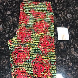 Tall & Curvy LuLaRoe Leggings